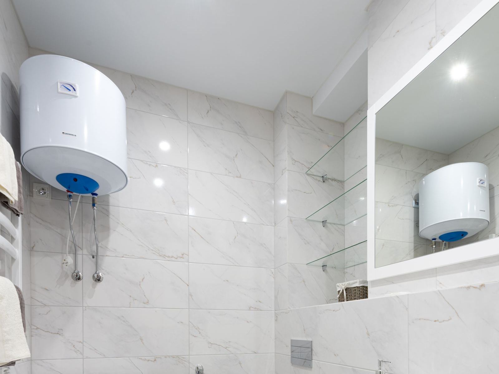 Electric Water Heater Services service in Iowa City, IA